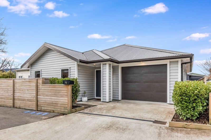 75 Ward Street, Wallaceville, Upper Hutt - Carousel 1