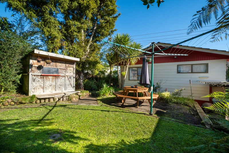 10 Scarlet Drive, Ranui, Auckland - Carousel 13