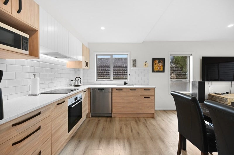 1/14 Hammond Street, Hamilton Central, Hamilton - Carousel 2