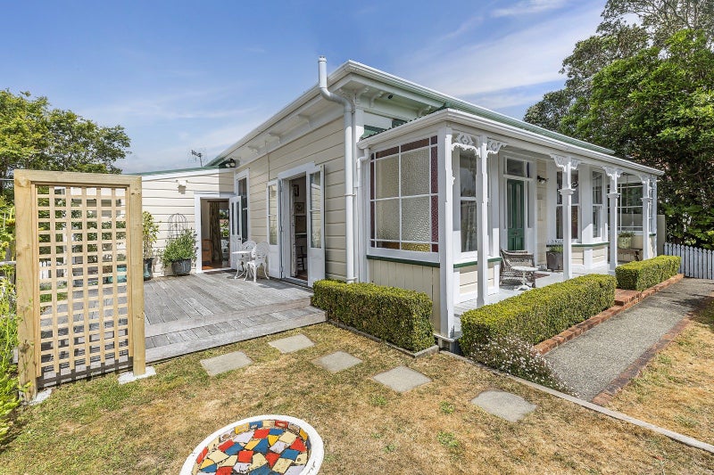29 Crieff Street, Northland, Wellington - Carousel 1
