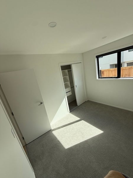 18 Maanihi Drive, Rototuna North, Hamilton - Carousel 11