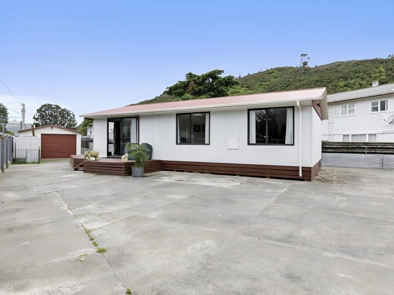 2/19 Eldon Grove, Taita, Lower Hutt - Carousel 1