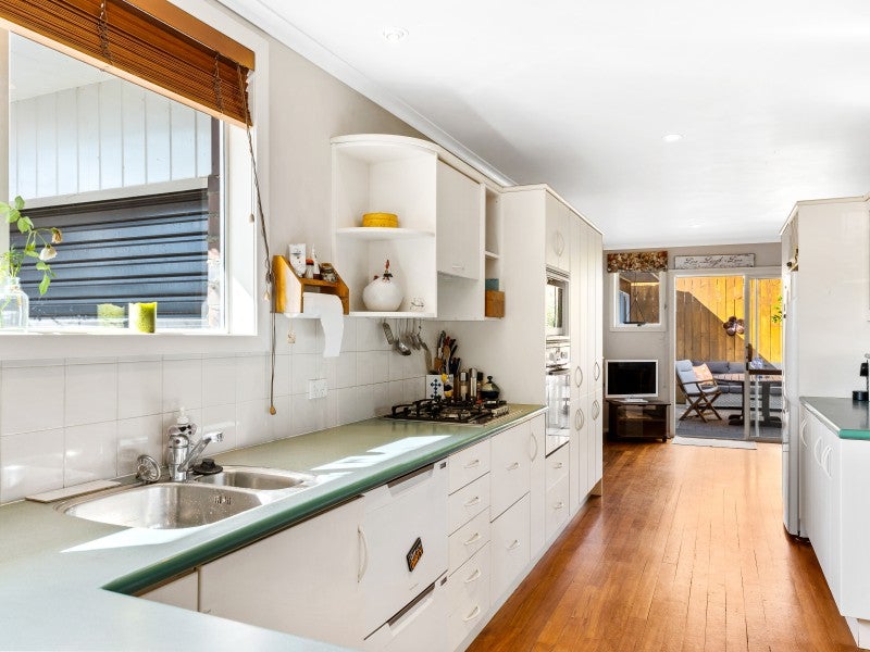 49B Garden Road, Avalon, Lower Hutt - Carousel 2