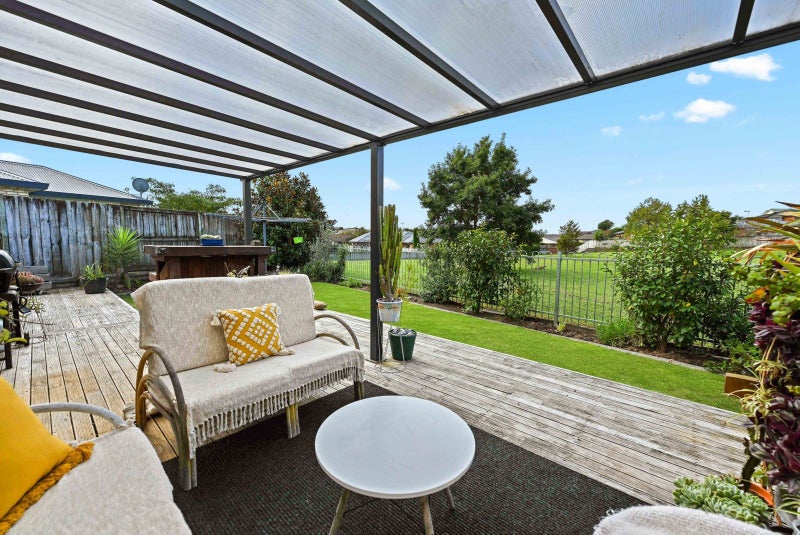 25 Pointon Glade, Grandview Heights, Hamilton - Carousel 1