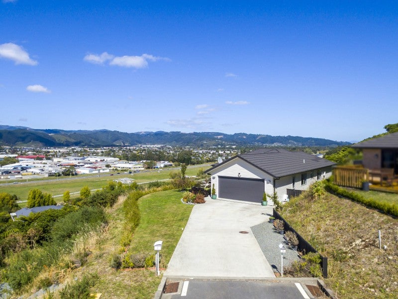11 Lila Gillies Lane, Riverstone Terraces, Upper Hutt - Carousel 26