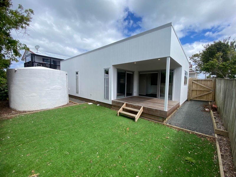 804 Whangaparaoa Road, Manly, Whangaparaoa - Carousel 2