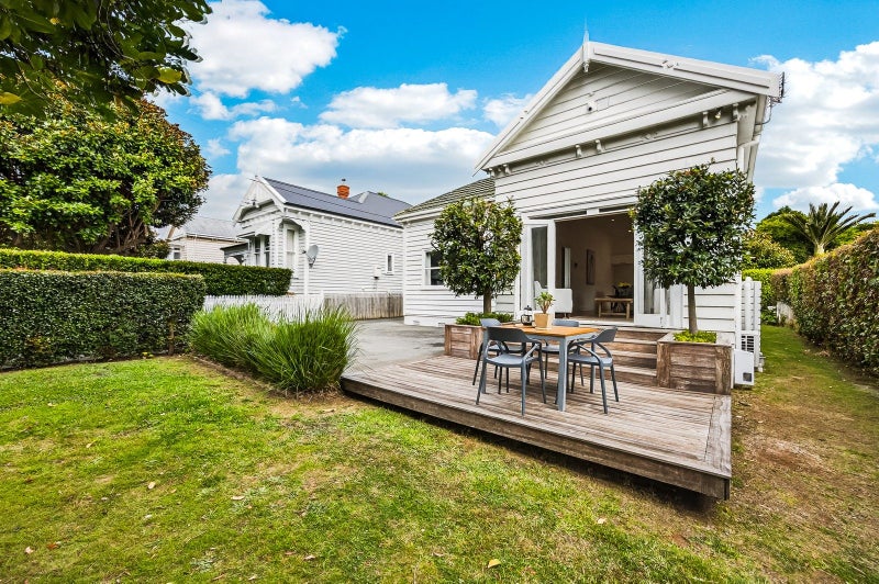 83 Trafalgar Street, Onehunga, Auckland - Carousel 1