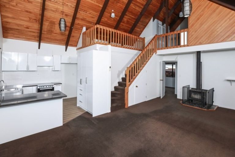 14A MacDonald Road, Glenview, Hamilton - Carousel 2