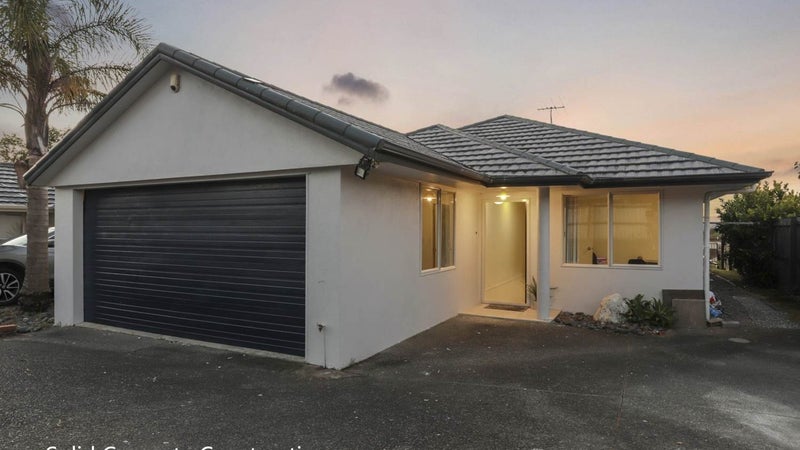 40F James Laurie Street, Henderson, Auckland - Carousel 1