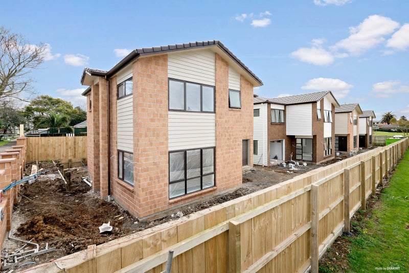 20B Margaret Road, Papatoetoe, Auckland - Carousel 1