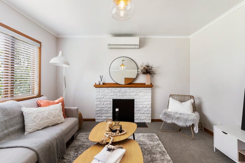 1/6 Lancaster Road, Beach Haven, Auckland - Carousel 2