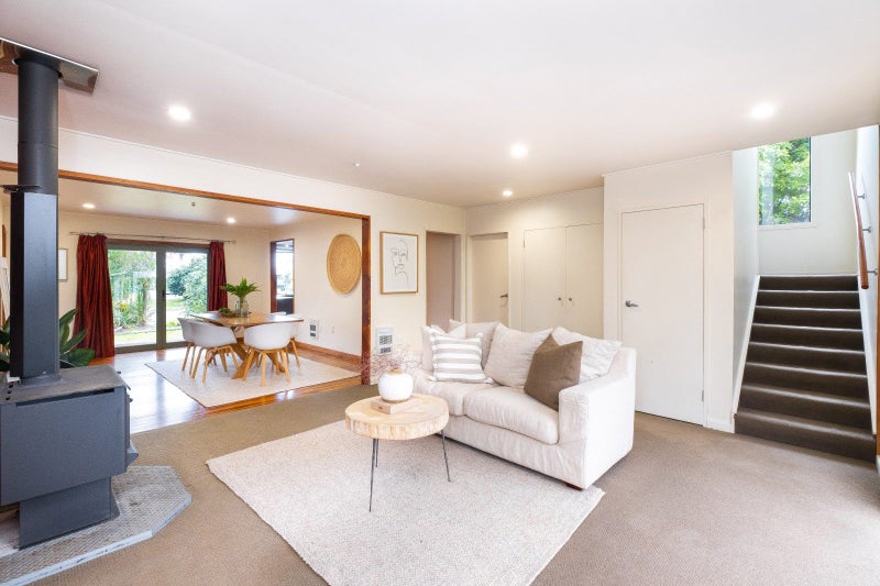 280 Clifton Road, Te Awanga, Te Awanga - Carousel 1