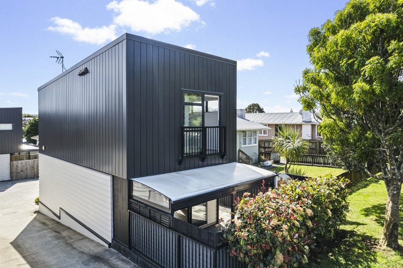 1/60 Hepburn Road, Glendene, Auckland - Carousel 1