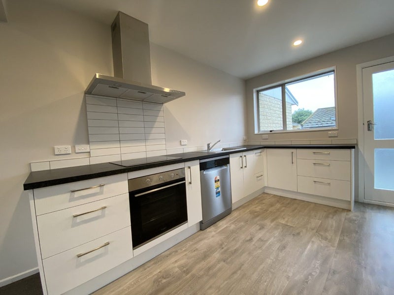 3/16 Seymour Street, Hornby, Christchurch - Carousel 2