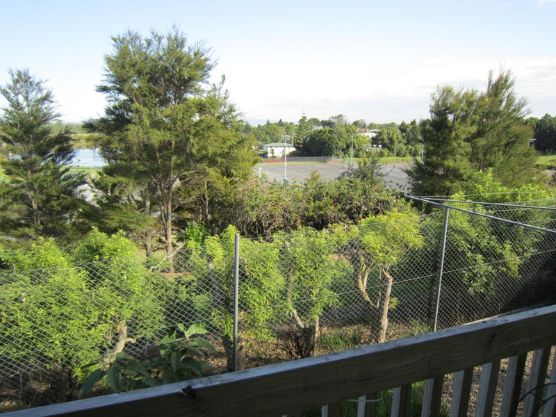 94 Forest Lake Road, Forest Lake, Hamilton - Carousel 8