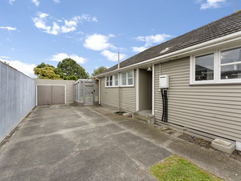 188 Botanical Road, Takaro, Palmerston North - Carousel 2
