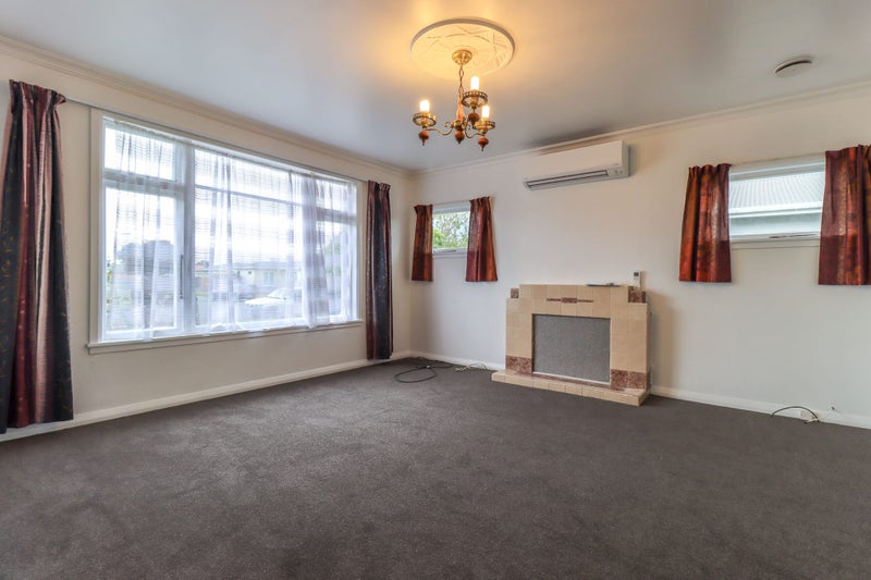 8 Aberdeen Avenue, Takaro, Palmerston North - Carousel 2