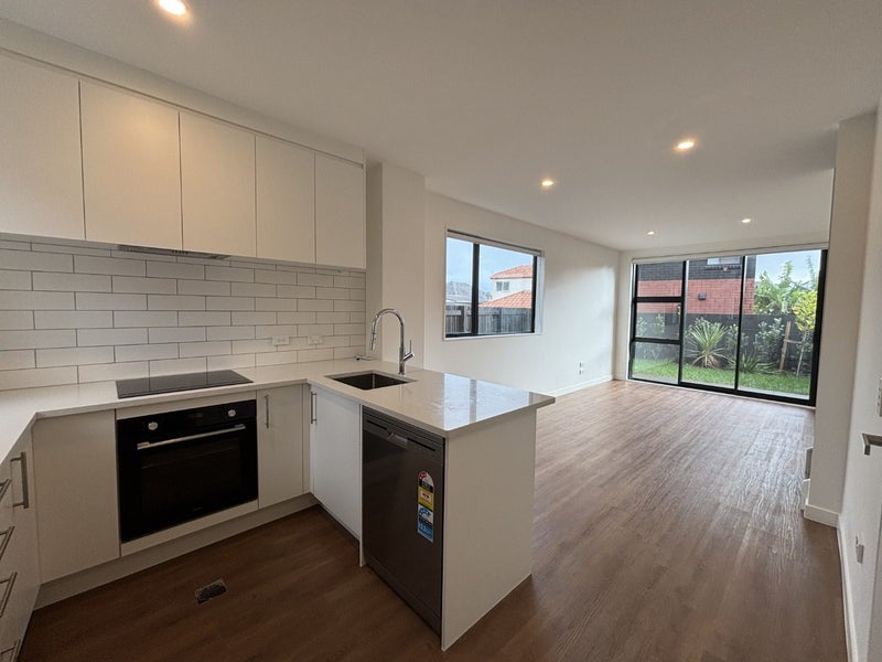 3 Pataka Way, Mount Roskill, Auckland - Carousel 1