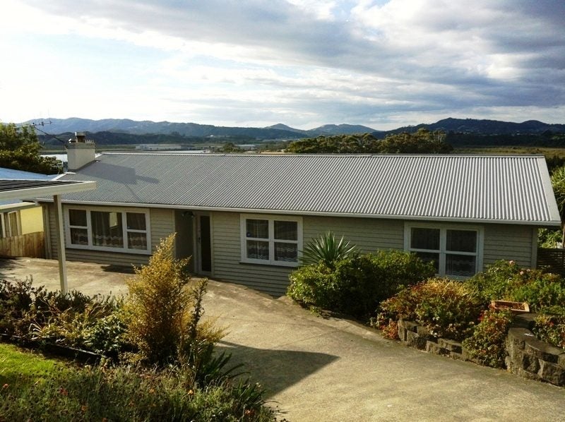 74 Handforth Street, Onerahi, Whangarei - Carousel 1