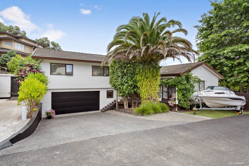 1/27 Penguin Drive, Murrays Bay, Auckland - Carousel 1