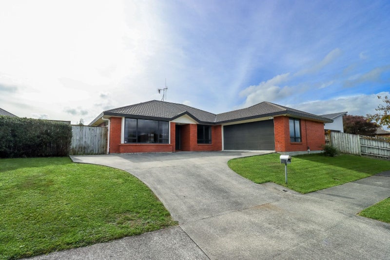 17 Meridian Grove, Kelvin Grove, Palmerston North - Carousel 1