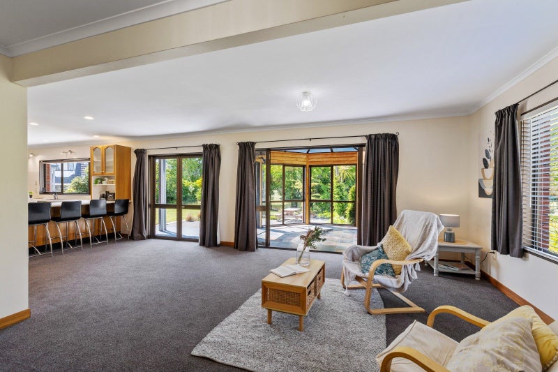 17 Hind Place, Hokowhitu, Palmerston North - Carousel 2