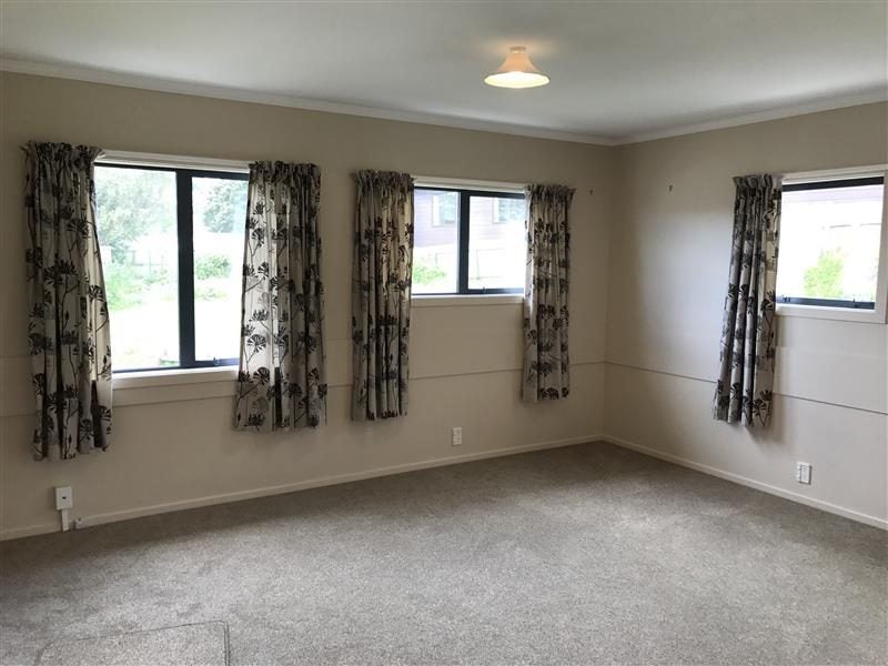 4 Hindmarsh Street, Johnsonville, Wellington - Carousel 2