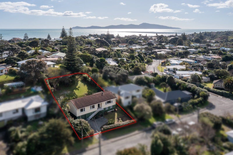 107 Tilley Road, Paekakariki - Carousel 2