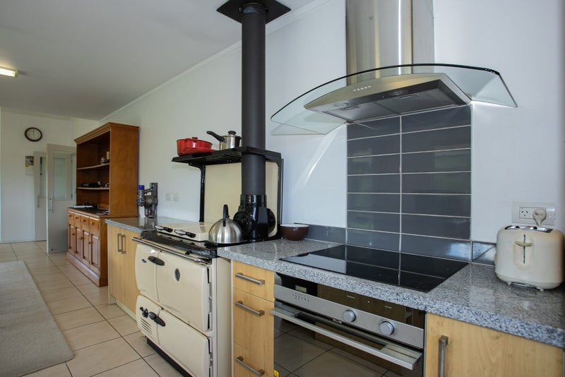 1077 Taumata Road, Tauranga - Carousel 2