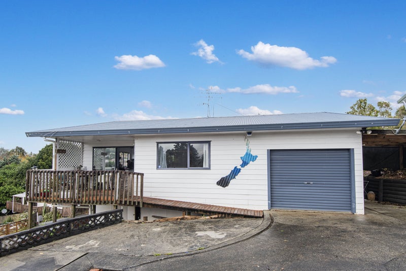 19B Ogle Crescent, Te Kamo, Whangarei - Carousel 1