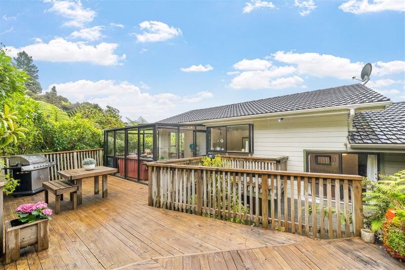 20 Penny Lane, Silverstream, Upper Hutt - Carousel 1