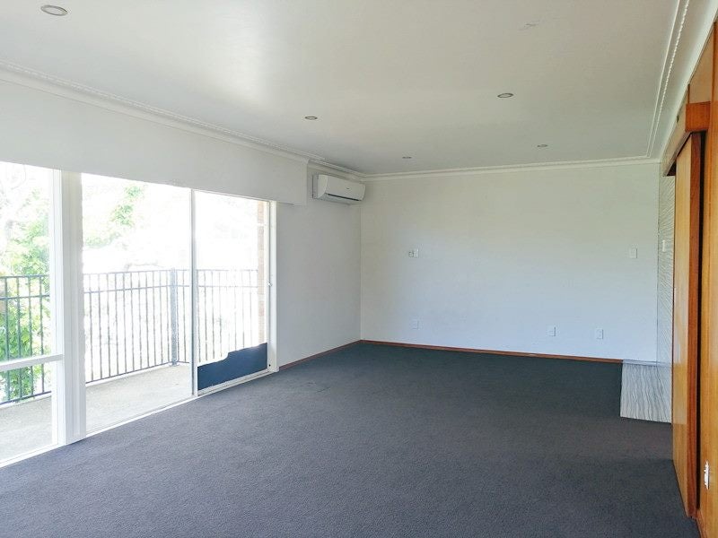 33 Coronation Road, Hillcrest, Auckland - Carousel 2
