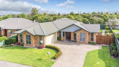 17 Whitford Place, Rototuna North, Hamilton - Carousel 1