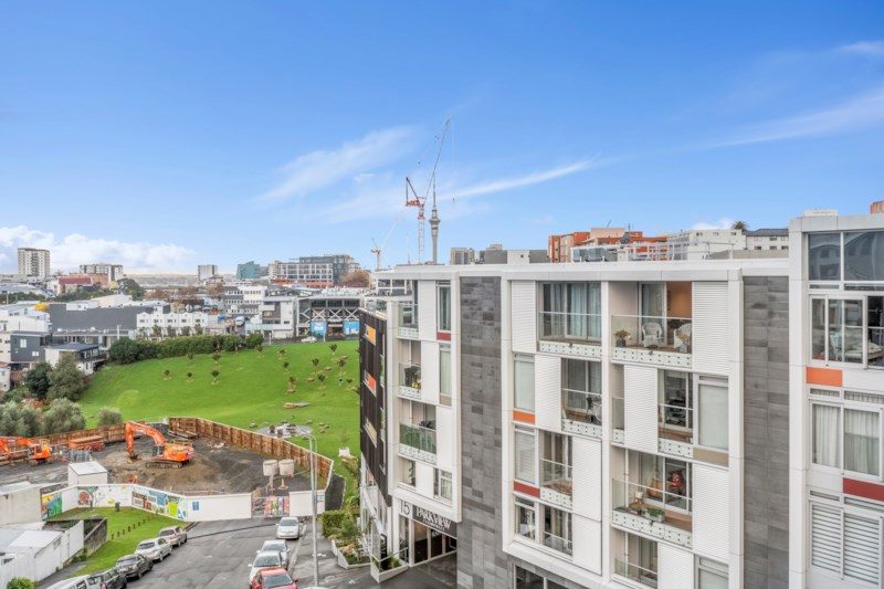 309/15 Rendall Place, Eden Terrace, Auckland - Carousel 13