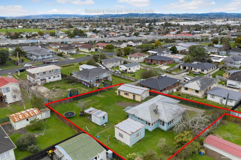 9 Browning Street, Manurewa East, Auckland - Carousel 2