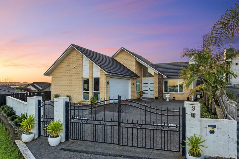 9 Castleton Way, Flagstaff, Hamilton - Carousel 1