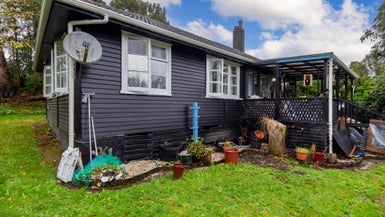 47 Patetere Street, Mamaku - Carousel 1