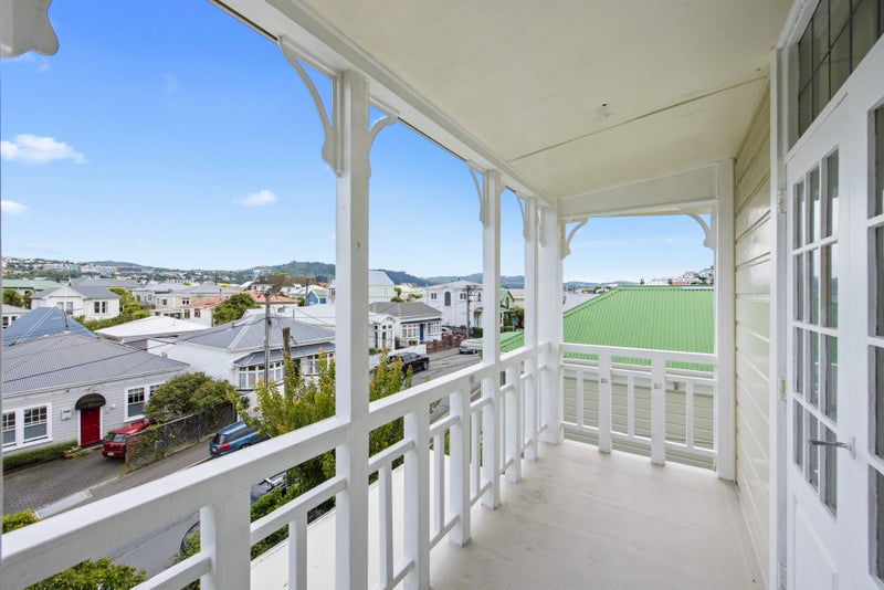 17 Porritt Avenue, Mount Victoria, Wellington - Carousel 2