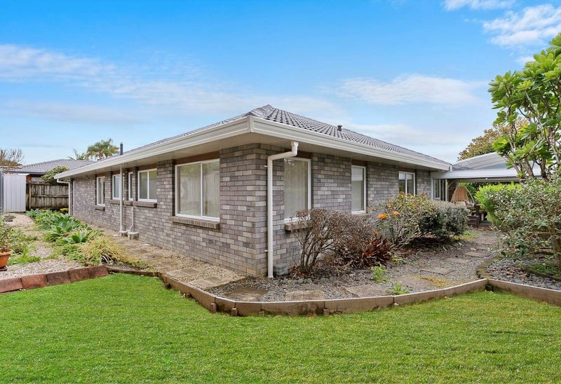 21 Princeton Parade, Albany, Auckland - Carousel 15