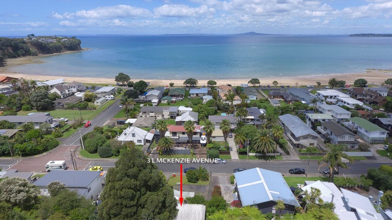 31 Mckenzie Avenue, Arkles Bay, Whangaparaoa - Carousel 1