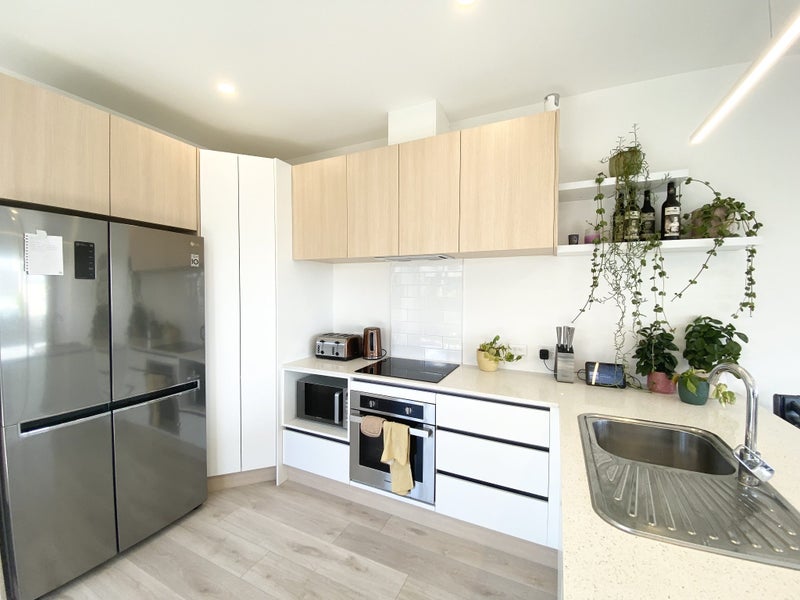 2 Heri Lane, Westgate, Auckland - Carousel 1