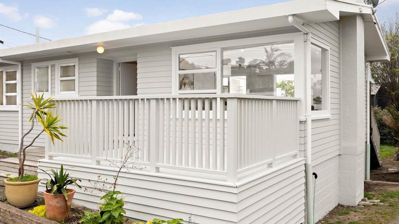 1/9 Tainui Street, Torbay, Auckland - Carousel 1