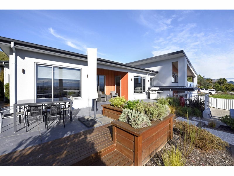 241 The Ridgeway, Stoke, Nelson - Carousel 1