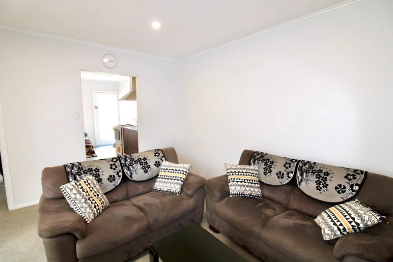 17 Baffin Grove, Kingston, Wellington - Carousel 2