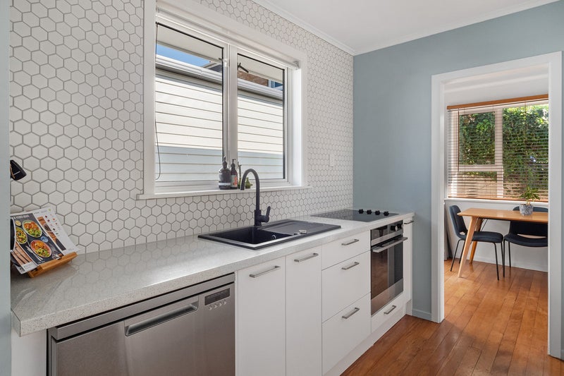 20 Windsor Road, Bellevue, Tauranga - Carousel 2