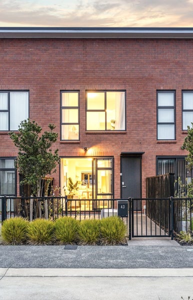 43 Manarini Road, Westgate, Auckland - Carousel 7