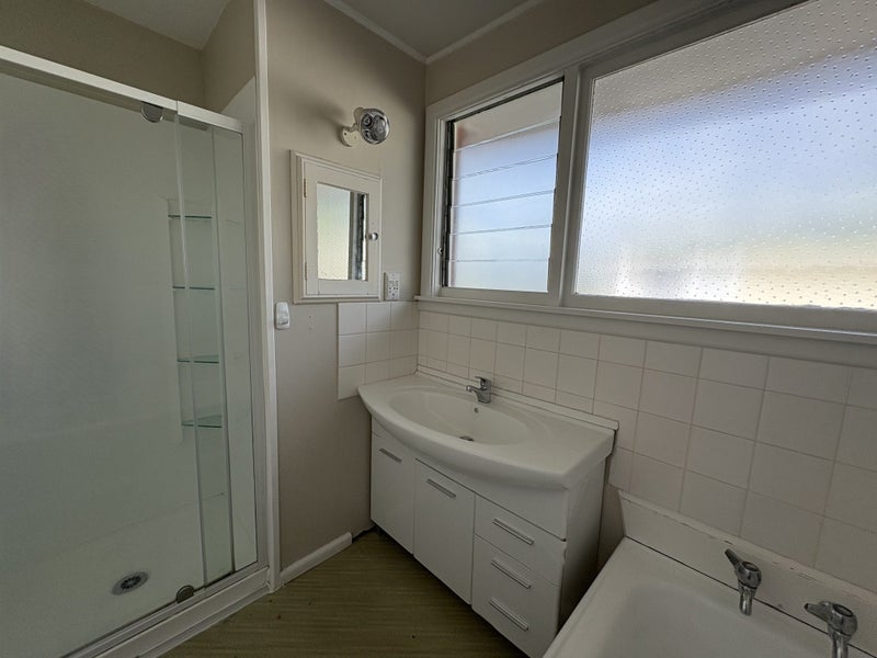 86 Woodbury Street, Russley, Christchurch - Carousel 12