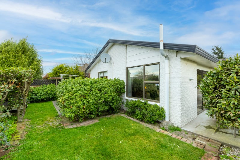 2/472 Avonhead Road, Avonhead, Christchurch - Carousel 15