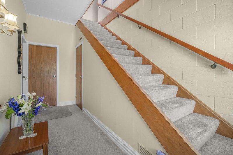 140 Dowse Drive, Maungaraki, Lower Hutt - Carousel 2