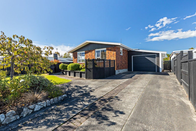 16 Lockhart Avenue, Milson, Palmerston North - Carousel 1